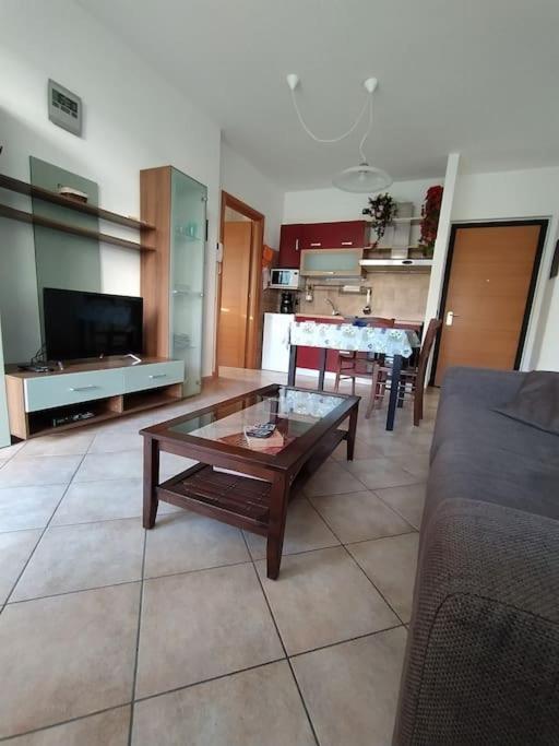 La Casa Sul Lago Monvalle Екстериор снимка